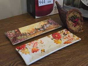 lot 948 image: (2) 16x6 Rectangle Serving Platters, (1) Cornocopia Dcor 12Lx6D