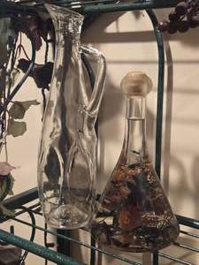 lot 952 image: (1) Vintage Eva Gene Potpourri Decorative Bottle 9 (in original package), Colored Glass Genie Bottle Decanter 12