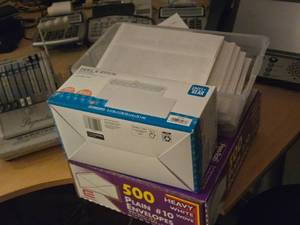 lot 1049 image: Envelopes - Peel & Stick #10, Plain #10, Assorted