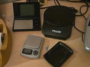 lot 1046 image: Lot of (3) Digital Scales with Scale Tray