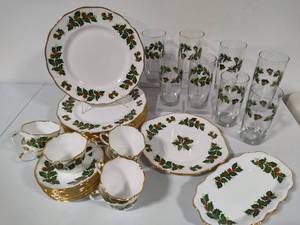lot 21 image: Rare Rosina Queens Yuletide Holiday China  Glassware