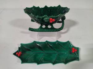 lot 15 image: Lefton Holly Berry Sleigh Dish & Small Serving Tray