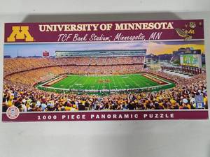 lot 88 image: University of Minnesota Panoramic Puzzle (1000pc)