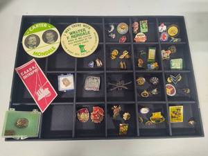 lot 102 image: Assorted PinsButtons & Drawer Organizer