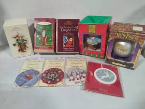 lot 112 image: Hallmark Keepsake Ornaments  Other Unique Ornaments