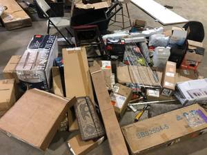 lot 15 image: Gaylord of Assorted Small Housewares, Lighting. Tools.  and General Merchandise Various Models and Conditions Customer Returns See PicturesFor Part