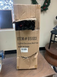 lot 83 image: Lighted Christmas Wall Tree