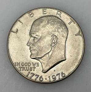 lot 14 image: 1776-1976 Type One Wide Print Bicentennial Eisenhower One Dollar Coin