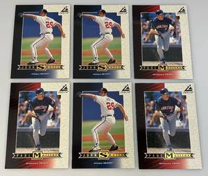 lot 32 image: 1998 Pinnacle DARE TO Tear Baseball Cards (Chance To Win A Z-Gold Card)