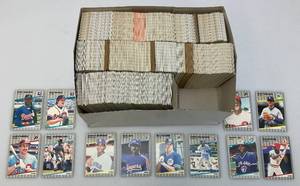 lot 36 image: Misc. Unsorted Sports Cards