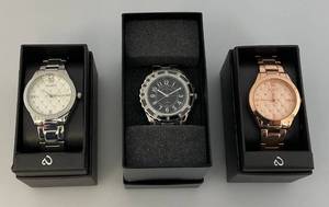 lot 173 image: Misc. Watches In Original Boxes (New Old Stock)