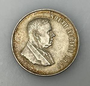 lot 211 image: 1967 1 Rand South Africa Silver Coin