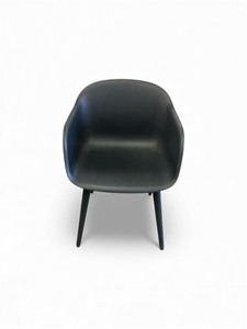 lot 6 image: Muuto Side Chair