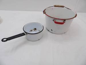 lot 1 image: Vintage White Enamelware Kettle and Pot