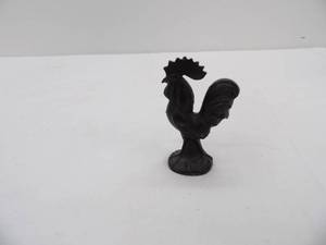 lot 2 image: Vintage Miniature Cast Iron Rooster 4.5 tall
