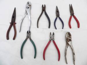 lot 8 image: Pliers Lot needlenose, cutters, regular pliers
