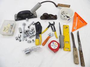 lot 24 image: Hardware and Hand Tools Lot