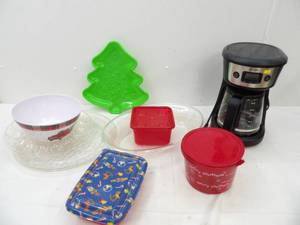 lot 35 image: Mr. Coffee Coffee Maker (Like New) & ReusableDisposable Christmas Serving Platters and Storage Containers