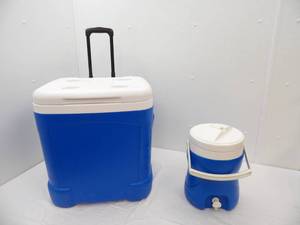 lot 45 image: Igloo 60-Quart Cube Roller Cooler Set. Includes 2 Gallon Water Cooler & 12 Gallon water cooler. Blue