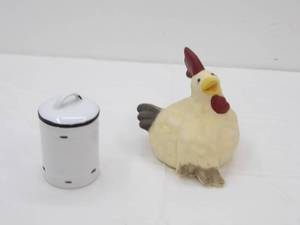 lot 59 image: Chicken StatueFigurine & Ceramic Candle Holder with Lid (NEW)