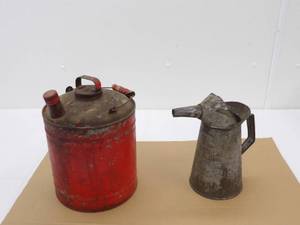 lot 67 image: Vintage Red Gas Can & Galvanized Half Gallon Liquid Can