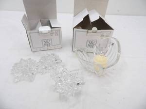 lot 127 image: Crystal Starlight Mini-Candleholders, set of 3 Crystal Heart Votive