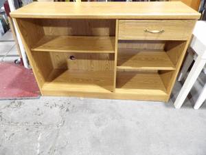 lot 141 image: Wooden TV Stand Console Cabinet 47.5x13.5x30.5