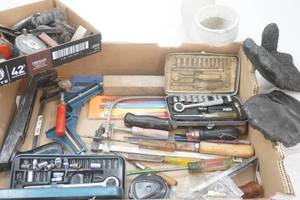 lot 157 image: Hand Tools and Hardware grinding wheels, socket sets