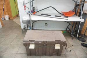 lot 166 image: Heavy-Duty Rubbermaid Tote Fishing Livewell, 3 manual ice augers, snow shovel, ice chisel, ice scraper