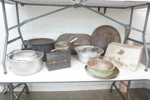 lot 173 image: Vintage Kettles, Pots, Pans, Lunchbox, Lids, Strainers. Vintage Graniteware, Aluminum and more