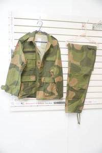 lot 210 image: Norway Military Uniform NEW. 46-48 K jacket. 52 pants