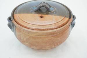 lot 228 image: Handmade Glazed Stoneware Casserole Dish. Adama Studio Pottery