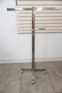 lot 244 image: Adjustable Retail Clothes Rack