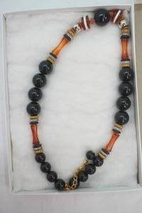lot 246 image: Jewelry Lot Chunky Beaded Necklace