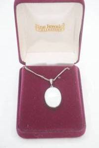 lot 252 image: Jewelry Lot Large Oval Opal 925 Pendant Necklace