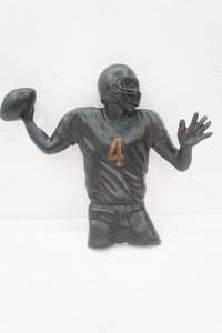lot 254 image: Hobby Lobby 3D Football Player Wall Hanging Resin Silhouette