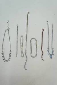 lot 285 image: Vintage Rhinestone Necklaces & Bracelets