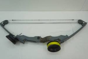 lot 292 image: Compound Bow with Reels for Bow Fishing