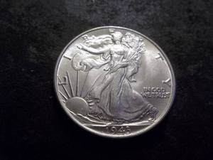 lot 29 image: 1943 Walking Liberty Silver Half Dollars