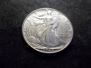 lot 32 image: 1945 Walking Liberty Silver Half Dollars