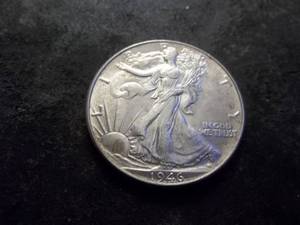 lot 33 image: 1946 Walking Liberty Silver Half Dollars