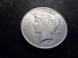 lot 40 image: 1925 Peace Silver Dollar