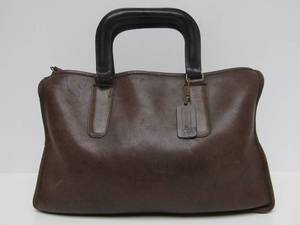 lot 20 image: Genuine Vintage COACH New York Leather Purse