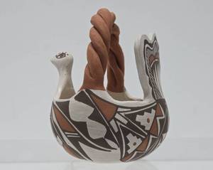 lot 110 image: Signed Vintage Southwestern Native American Pottery Bird Vessel - Signed M. Davis