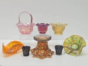 lot 216 image: Great Estate Lot of Mid Century Colorful Glassware #7 - Carnival Glass