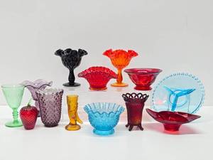 lot 217 image: Great Estate Lot of Mid Century Colorful Glassware #8 - Vases Bowls Baskets