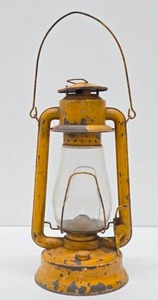 lot 190 image: Nice Estate Collection of Vintage Lanterns #1