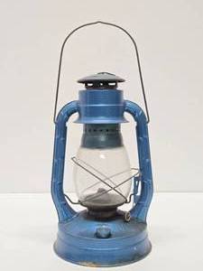 lot 192 image: Nice Estate Collection of Vintage Lanterns #3