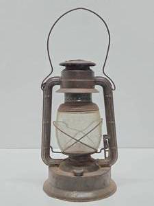 lot 194 image: Nice Estate Collection of Vintage Lanterns #5