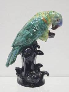lot 296 image: Excellent Original 1920s Gmunder Keramis Art Pottery Parrot&nbsp